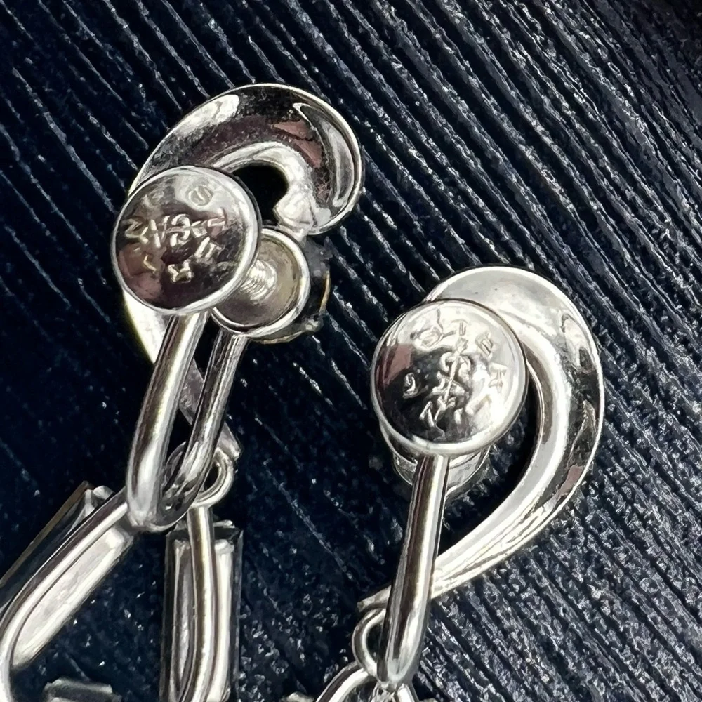 Vintage rhinestone clip on earrings clear baguette rhinestone dangles silver